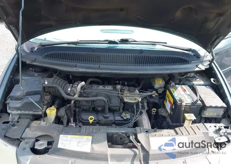 2005 Chrysler Town & Country Lx from USA, damaged, VIN 2C4GP44R05R355192